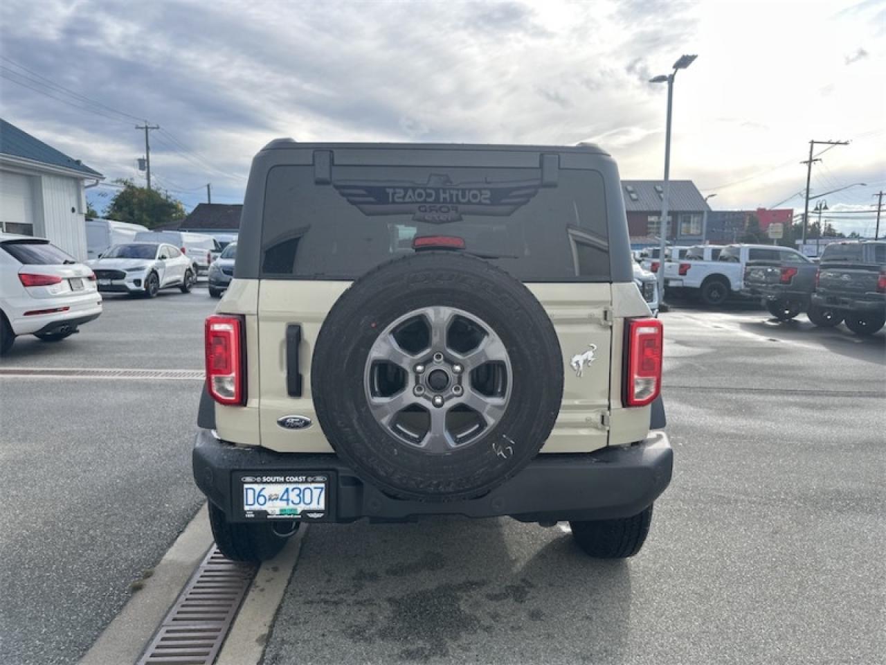 2025 Ford Bronco Big Bend  - Heated Seats Photo3