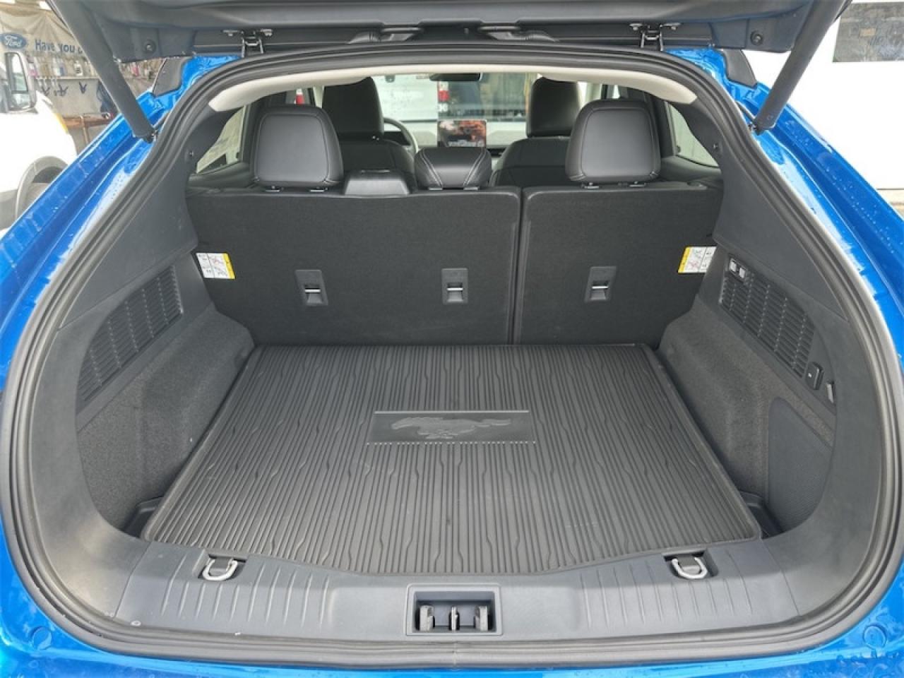 2025 Ford Mustang Mach-E Premium AWD Photo5