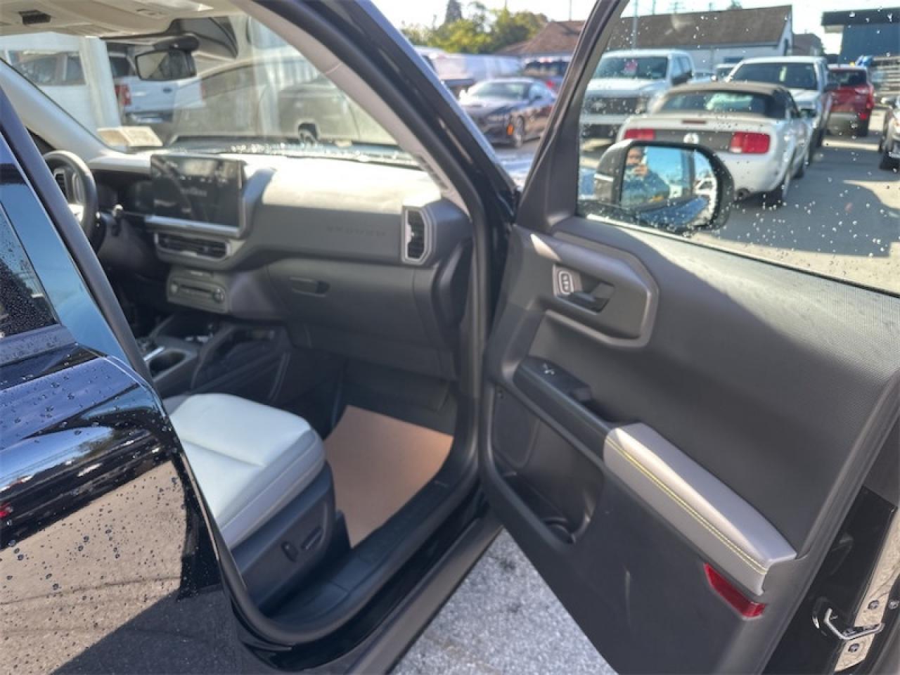 2025 Ford Bronco Sport Badlands  - Sunroof - Leather Seats Photo5