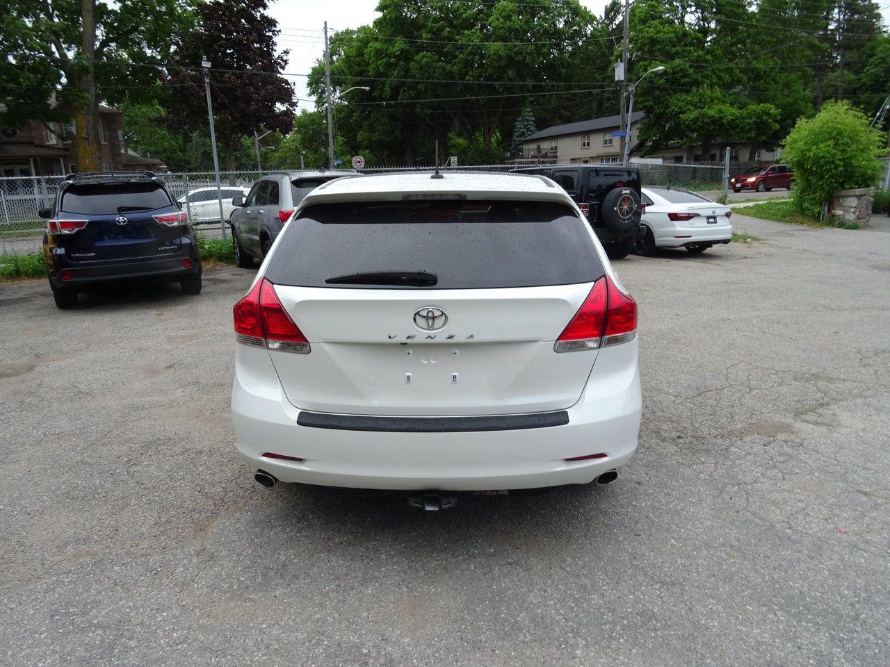 2010 Toyota Venza LIMITED - Photo #7