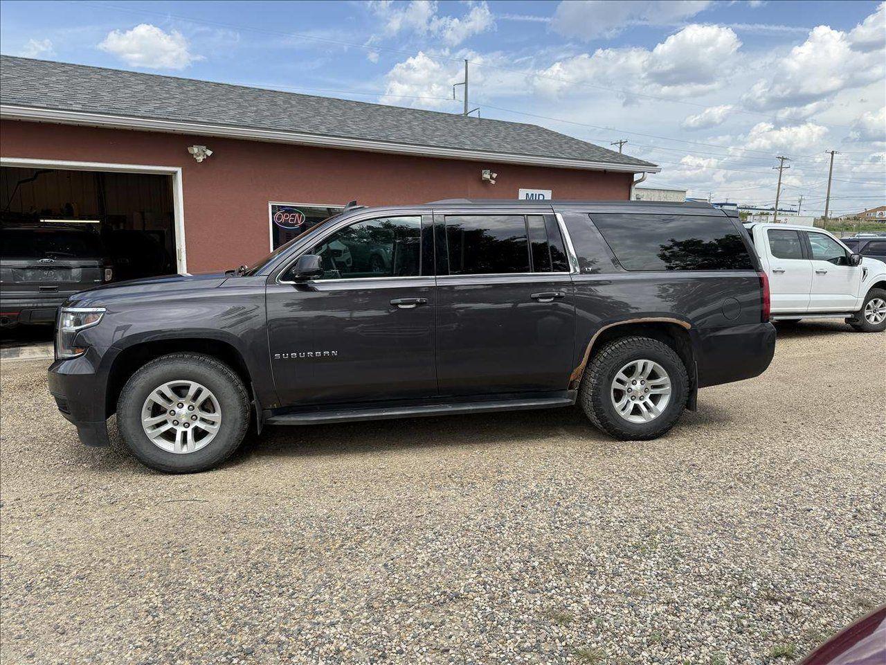 Used 2016 Chevrolet Suburban LT 4WD for sale in Saskatoon, SK