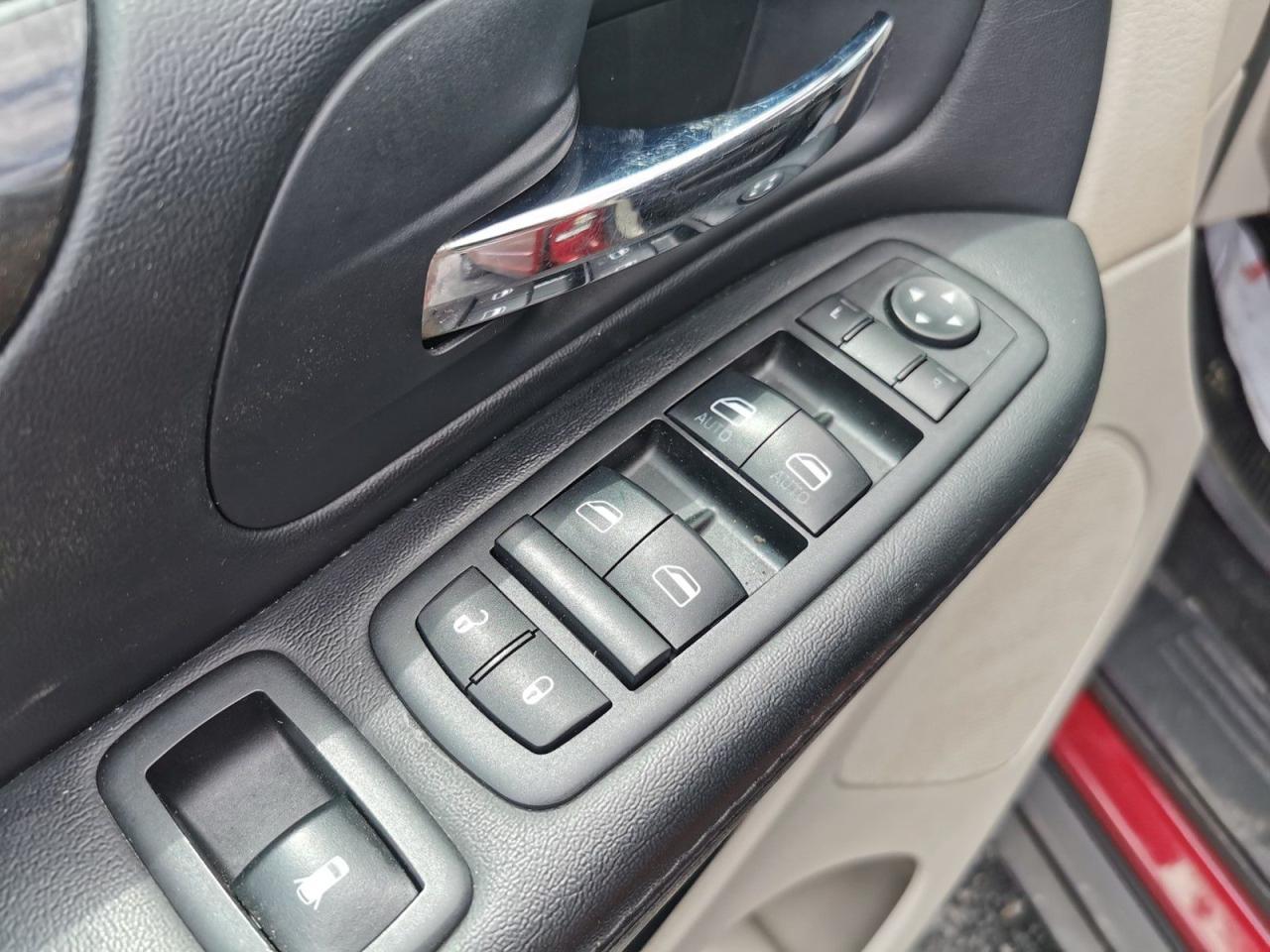 2014 Dodge Grand Caravan SE - Photo #10