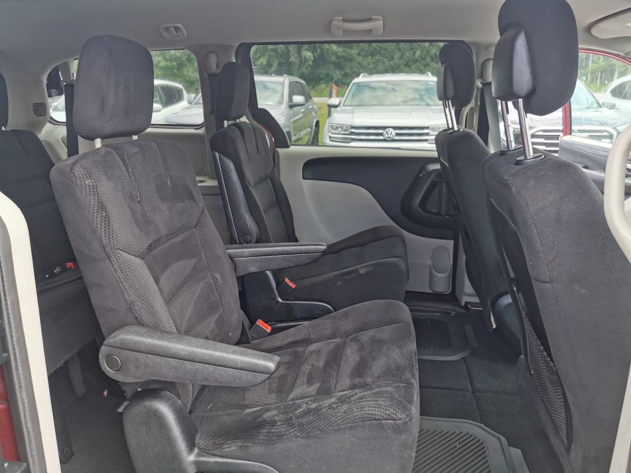 2014 Dodge Grand Caravan SE - Photo #16