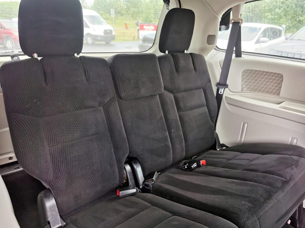 2014 Dodge Grand Caravan SE - Photo #18