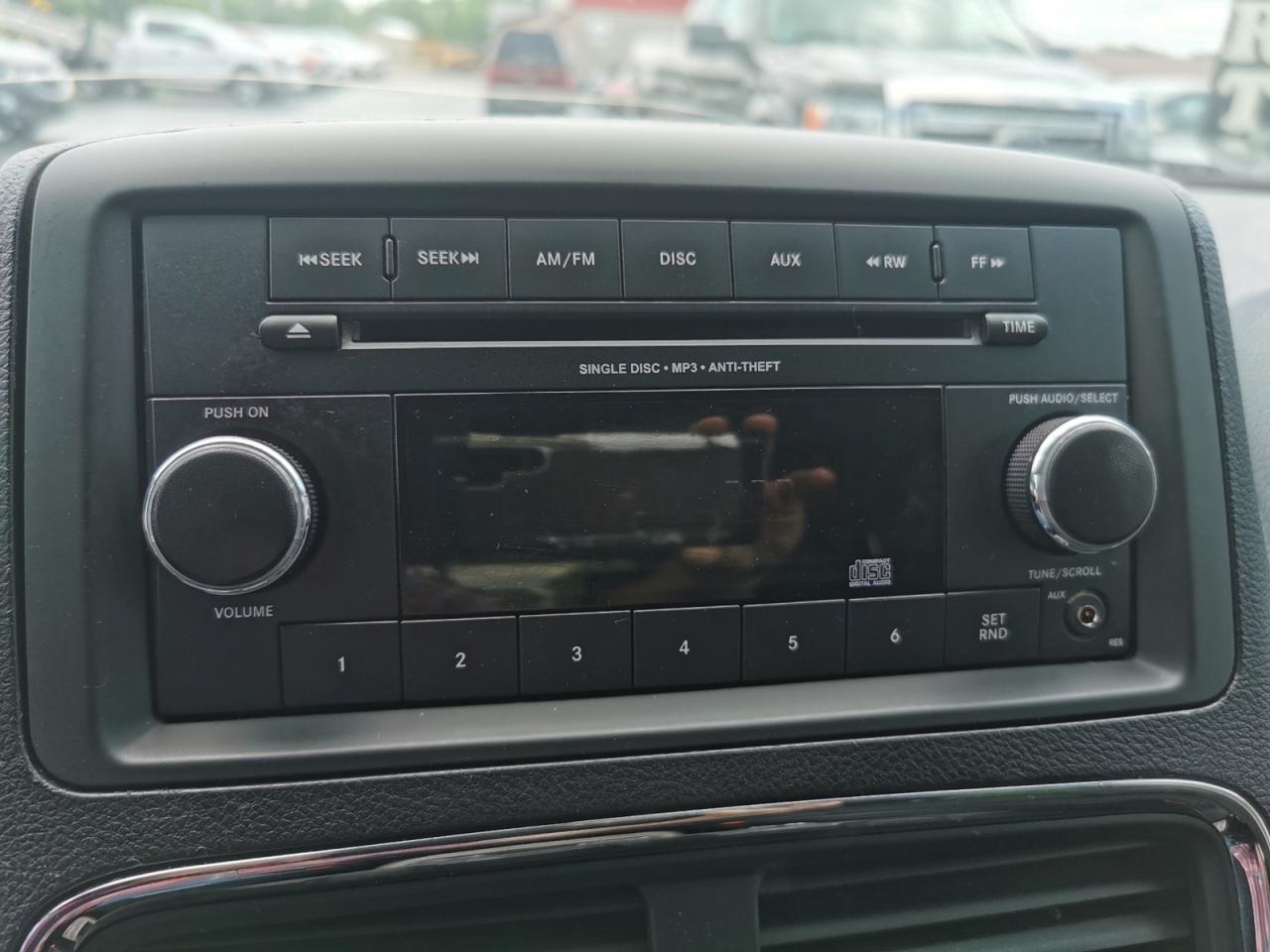 2014 Dodge Grand Caravan SE - Photo #21