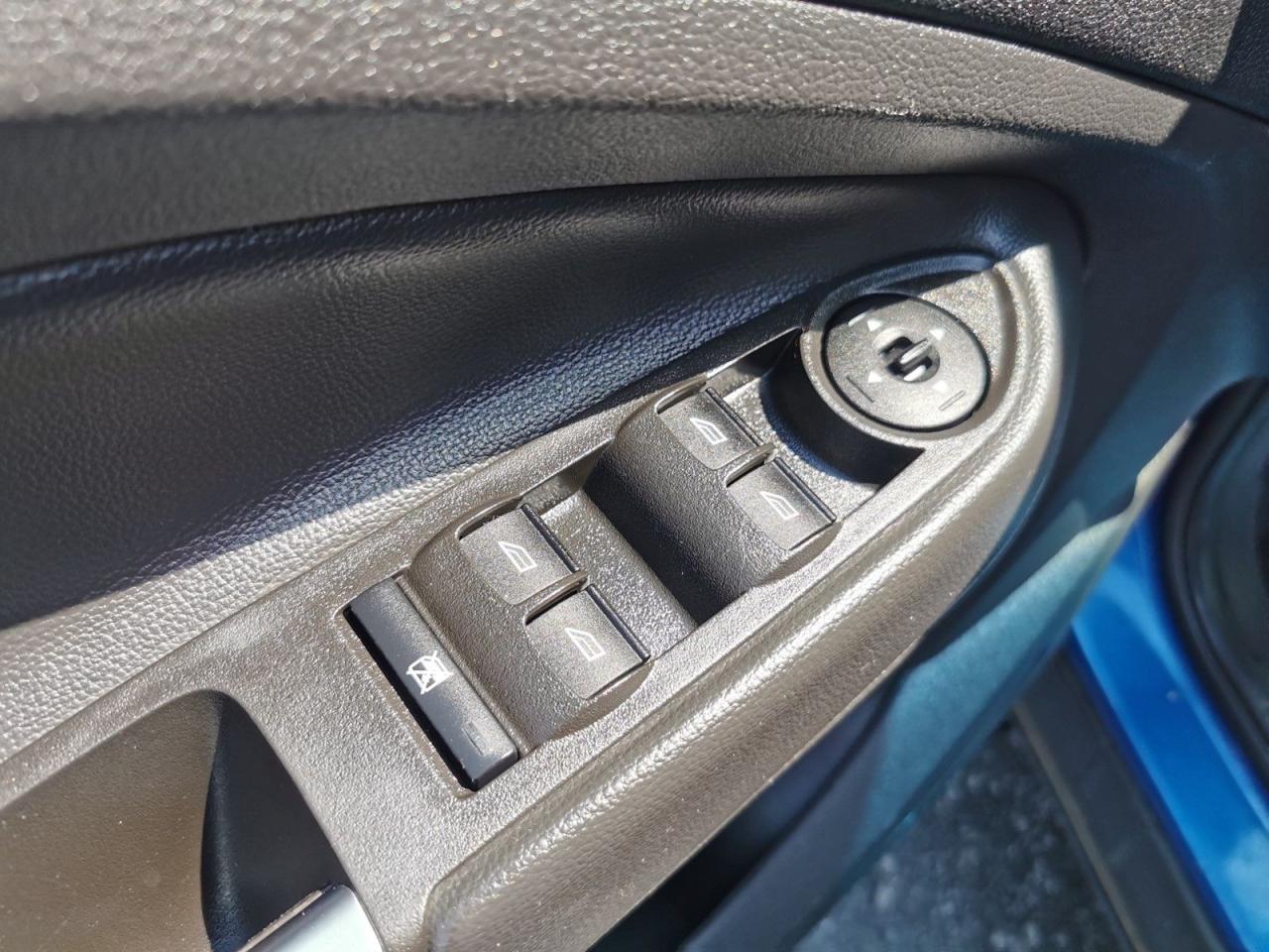 2017 Ford Escape SE - Photo #13