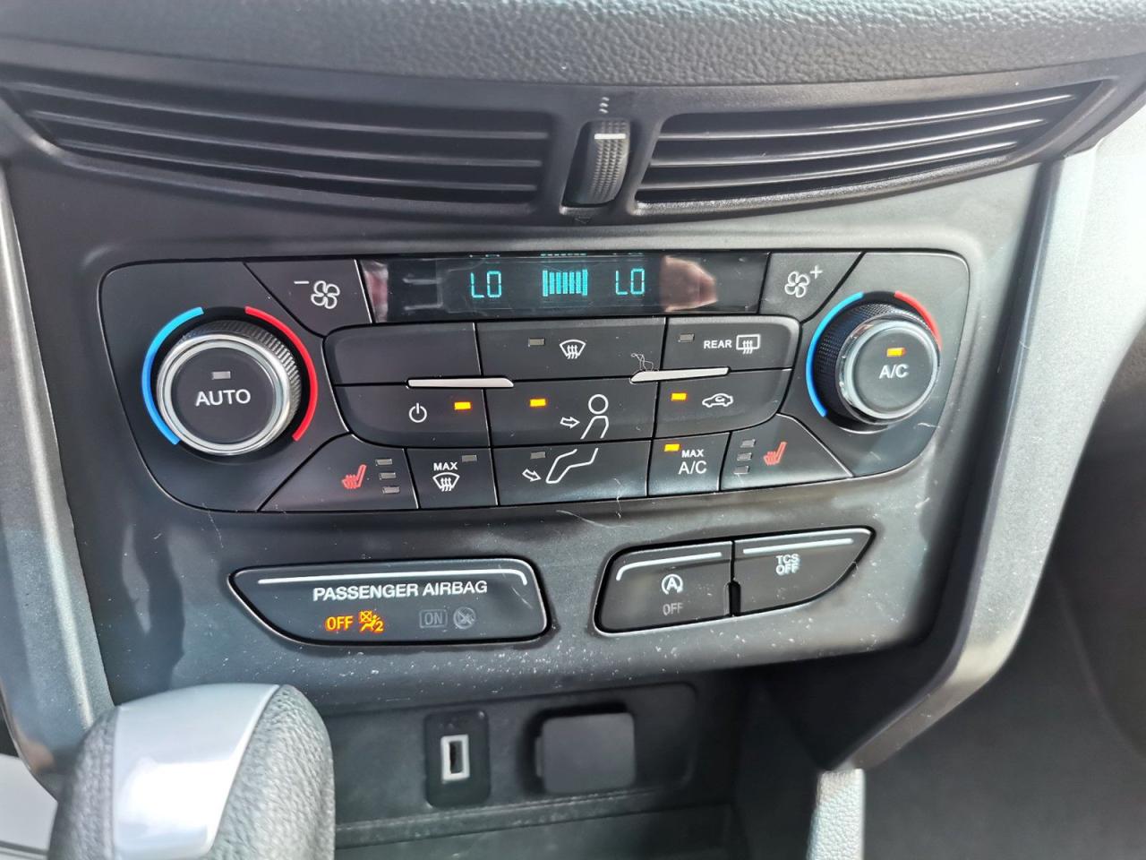 2017 Ford Escape SE - Photo #22