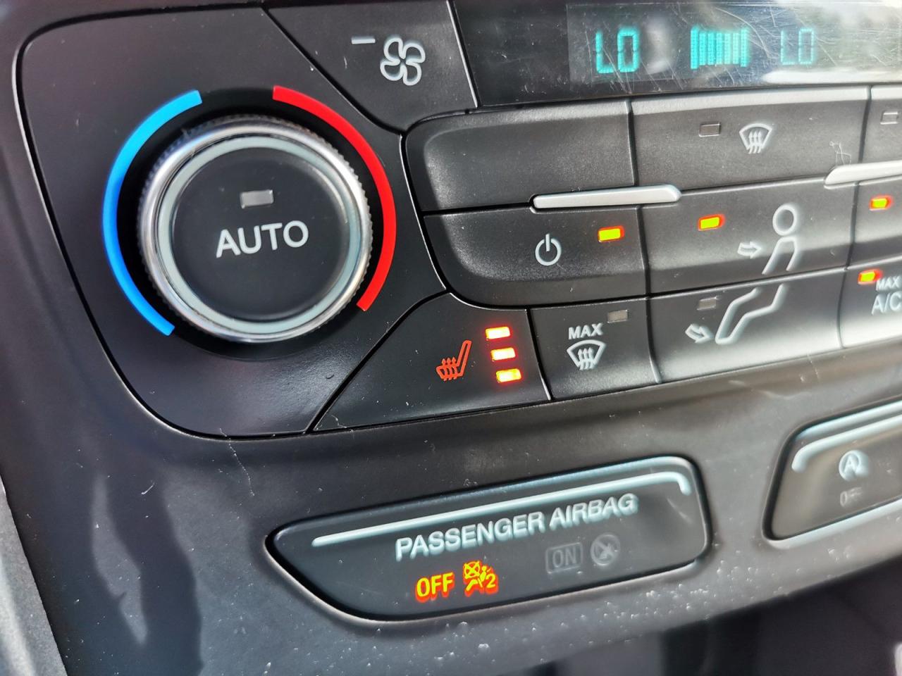 2017 Ford Escape SE - Photo #25