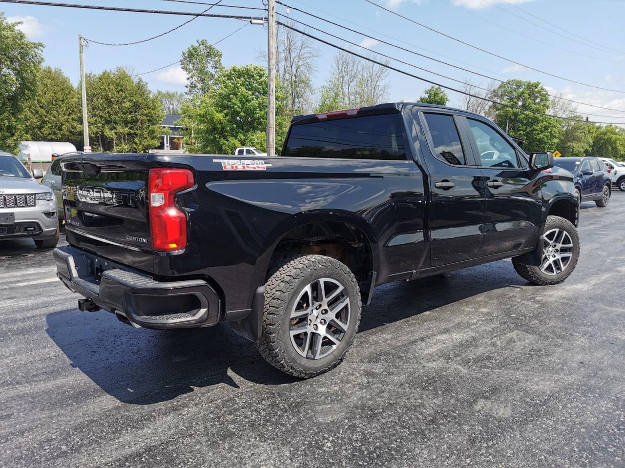 2019 Chevrolet Silverado 1500  - Photo #2