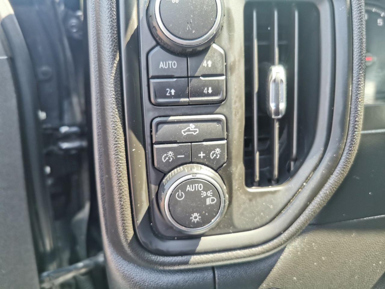 2019 Chevrolet Silverado 1500  - Photo #21