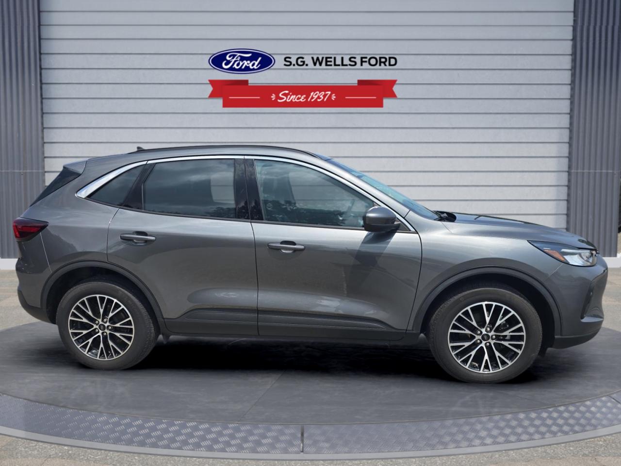 2024 Ford Escape Plug-in Hybrid Escape Photo