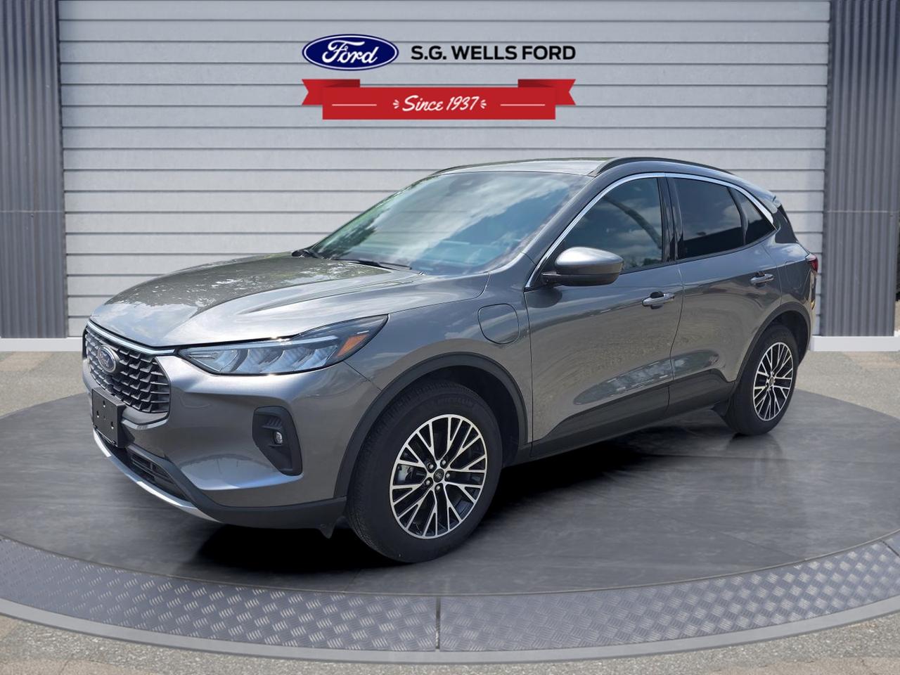 2024 Ford Escape Plug-in Hybrid Escape Photo0