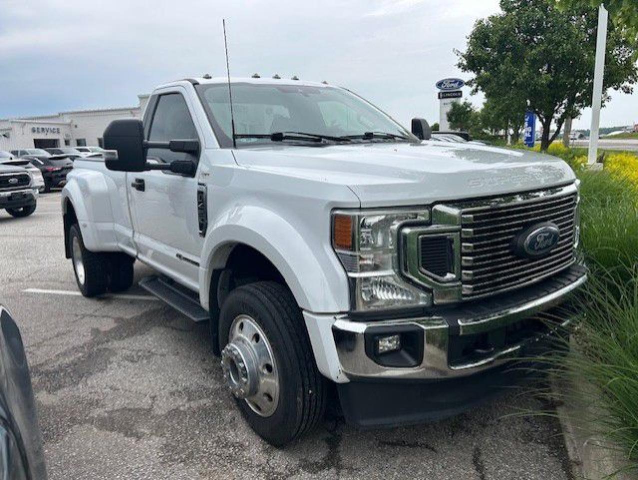 Used 2022 Ford F-450 Super Duty DRW XLT 4WD Reg Cab 8' Box for sale in Watford, ON