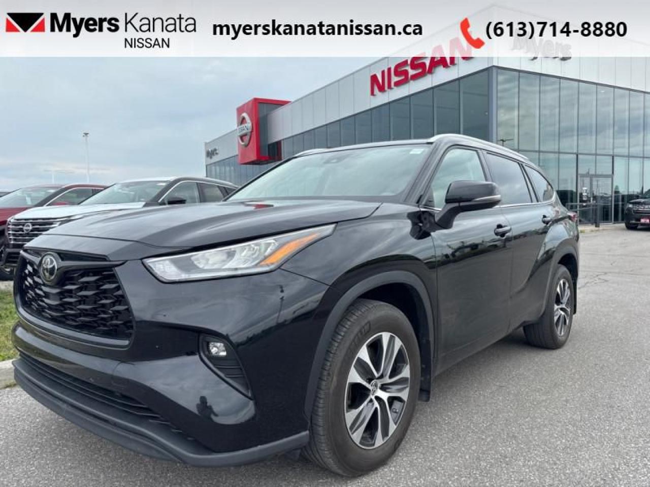 Used 2022 Toyota Highlander XLE  MIDNIGHT LOOK - CLEAN UNIT! for sale in Kanata, ON
