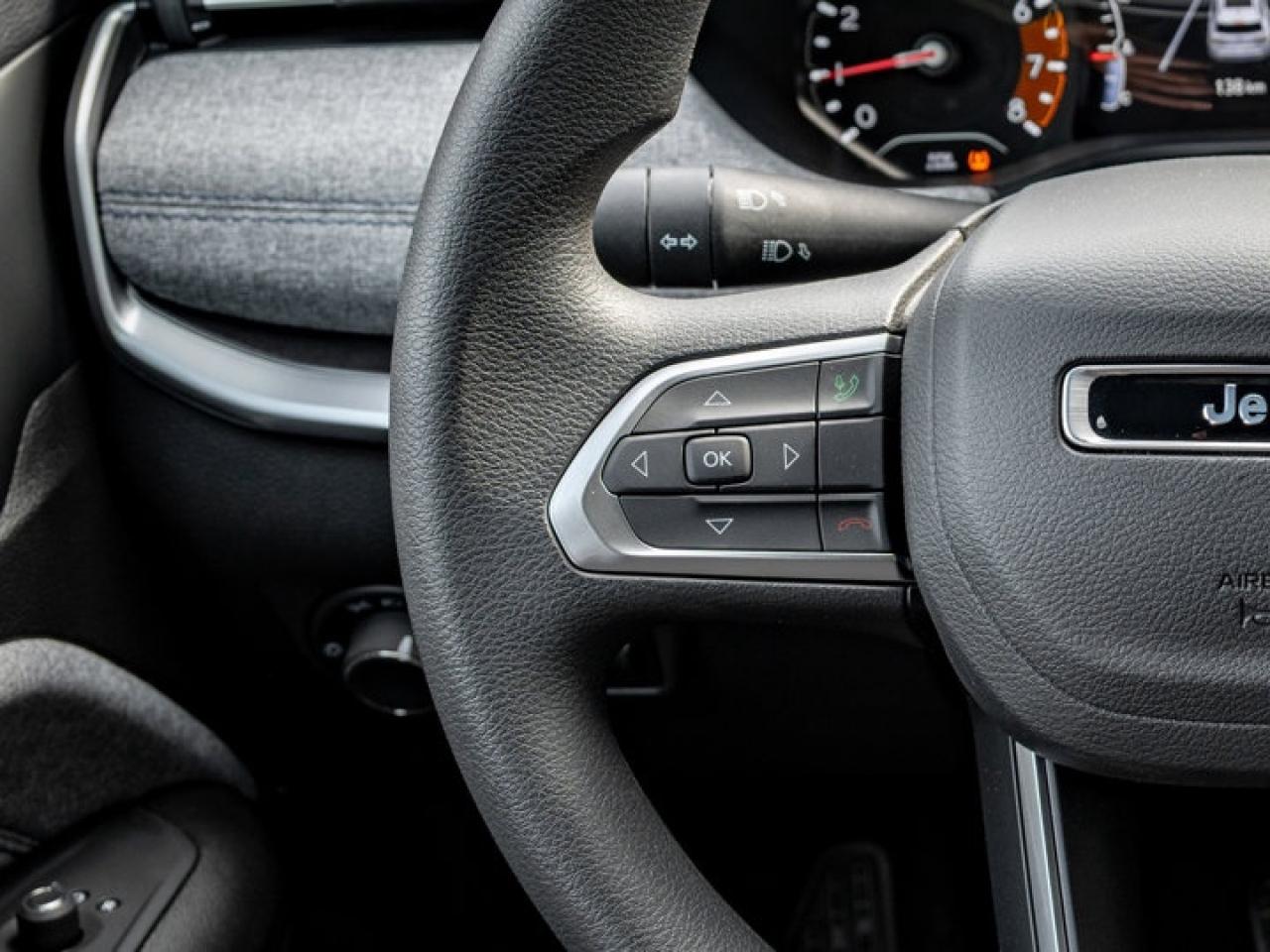 2025 Jeep Compass Sport Photo