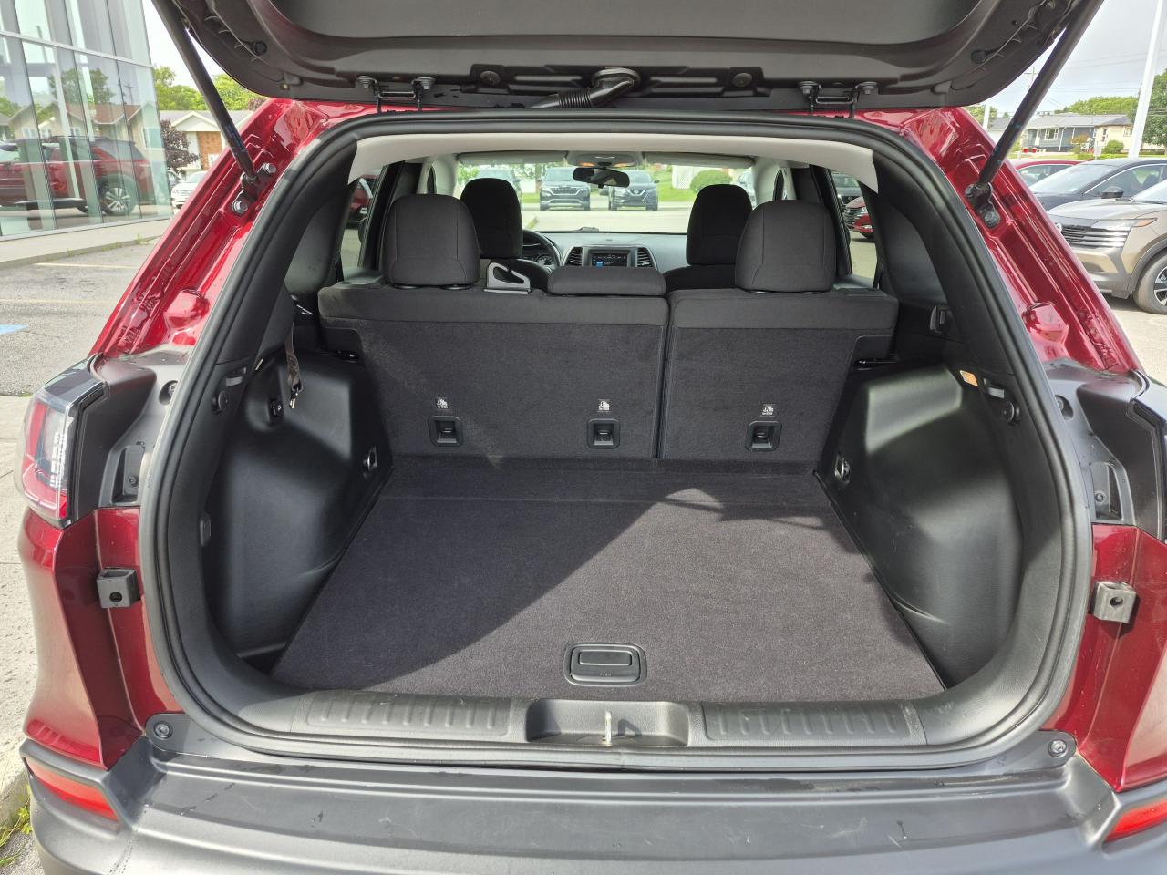 2019 Jeep Cherokee North 4WD Photo28