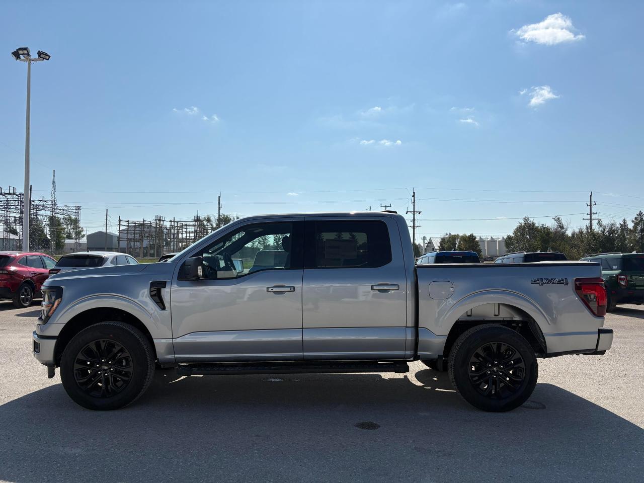 2025 Ford F-150 XLT 4WD SuperCrew 5.5' Box Photo5