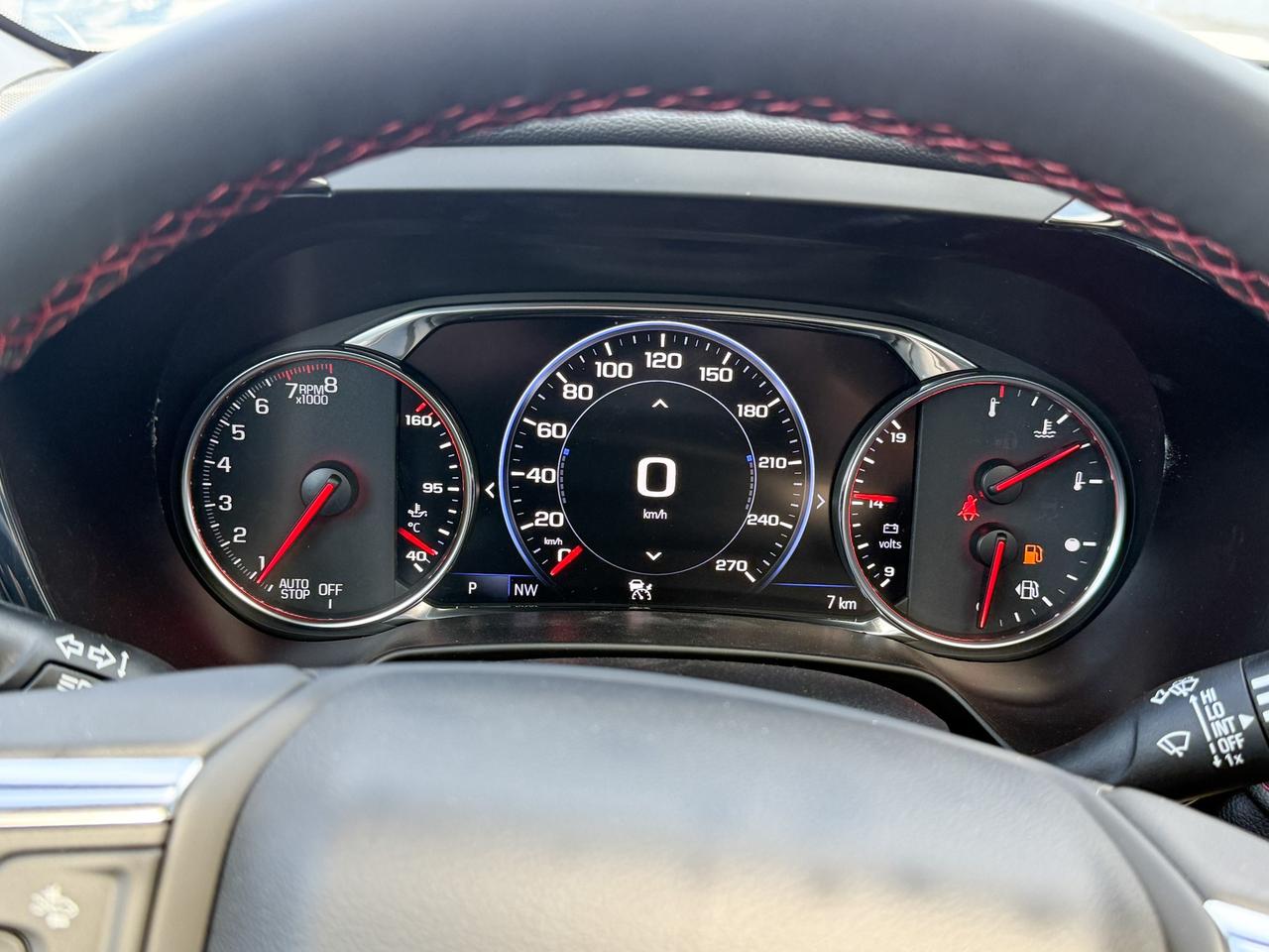 2025 Chevrolet Blazer RS 3.6L V6 WITH REMOTE START/ENTRY, HEATED/VENTILATED SEATS, HEATED STEERING WHEEL, SUNROOF, POWER LIFTGATE, HD SURROUND VISION, APPLE CARPLAY AND ANDROID AUTO Photo