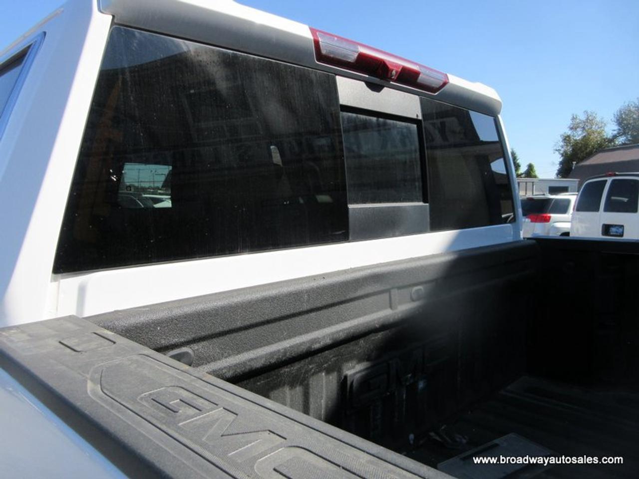 2023 GMC Sierra 2500 3/4 TON SLT-EDITION 5 PASSENGER 6.6L - DURAMAX.. 4X4.. CREW-CAB.. 6.6-BOX.. FISHER-STRAIGHT-PLOW.. LEATHER.. HEATED SEATS & WHEEL.. POWER MIRRORS.. Photo