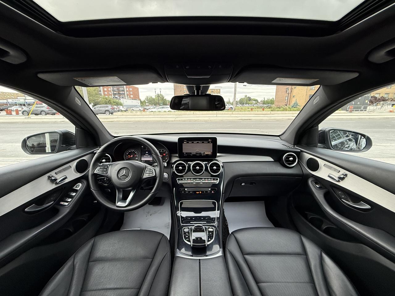 2018 Mercedes-Benz GLC 300 COUPE | PREMIUM | PANO | LOADED - Photo #3