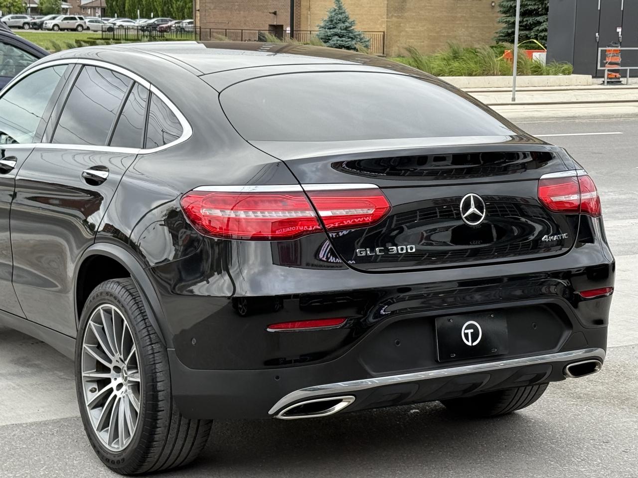 2018 Mercedes-Benz GLC 300 COUPE | PREMIUM | PANO | LOADED - Photo #14