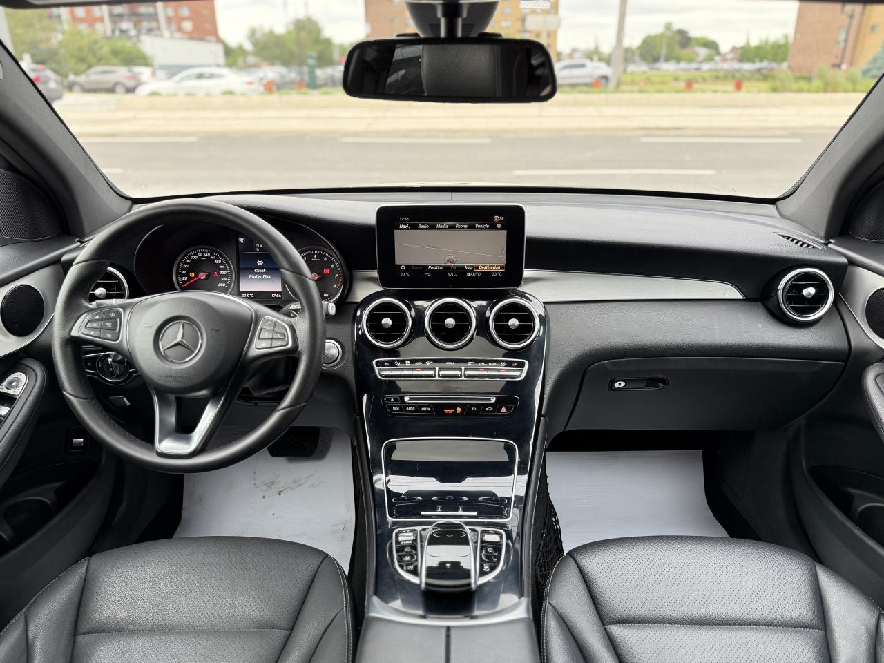 2018 Mercedes-Benz GLC 300 COUPE | PREMIUM | PANO | LOADED - Photo #16