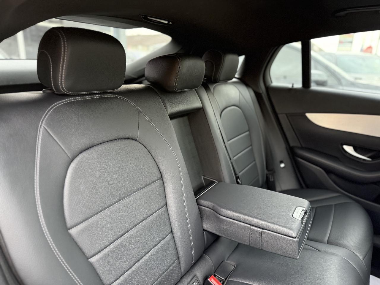 2018 Mercedes-Benz GLC 300 COUPE | PREMIUM | PANO | LOADED - Photo #39