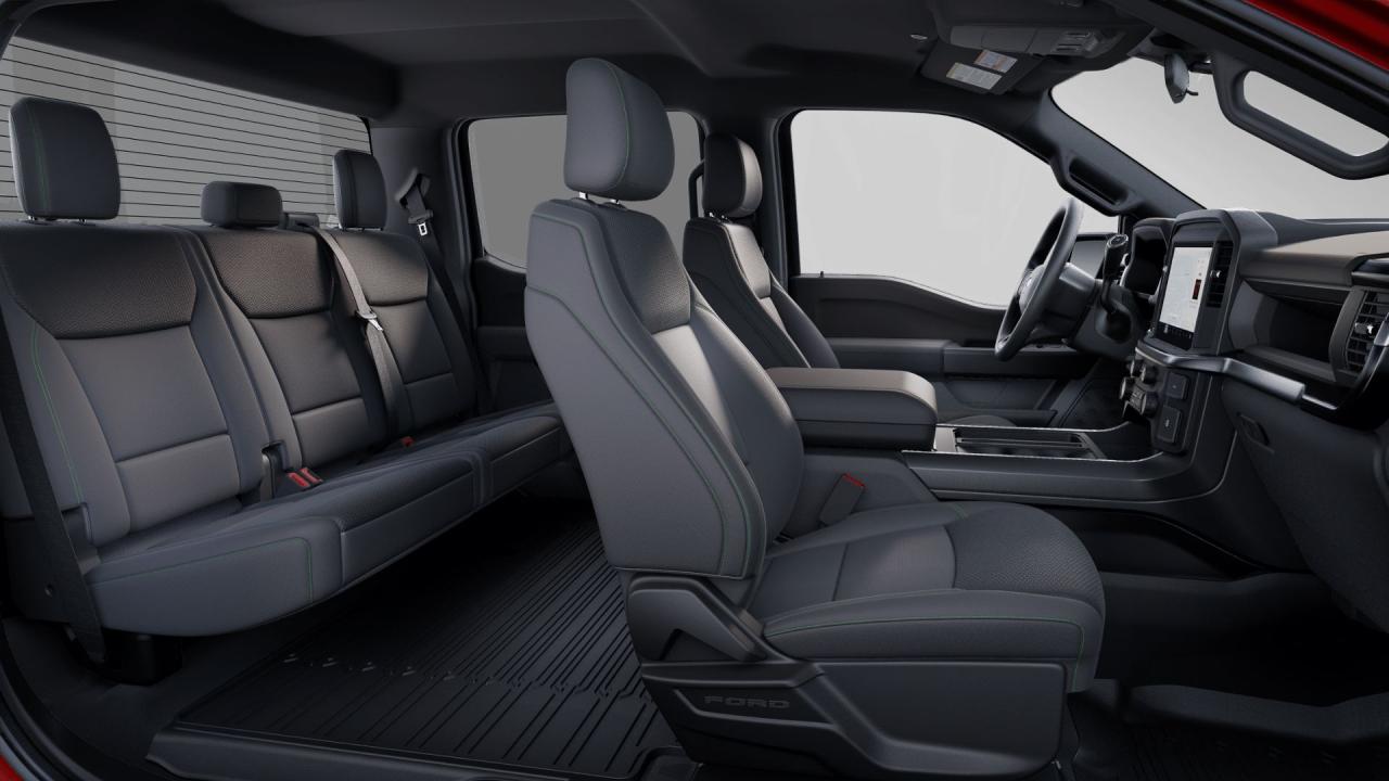 2025 Ford F-150  Photo5