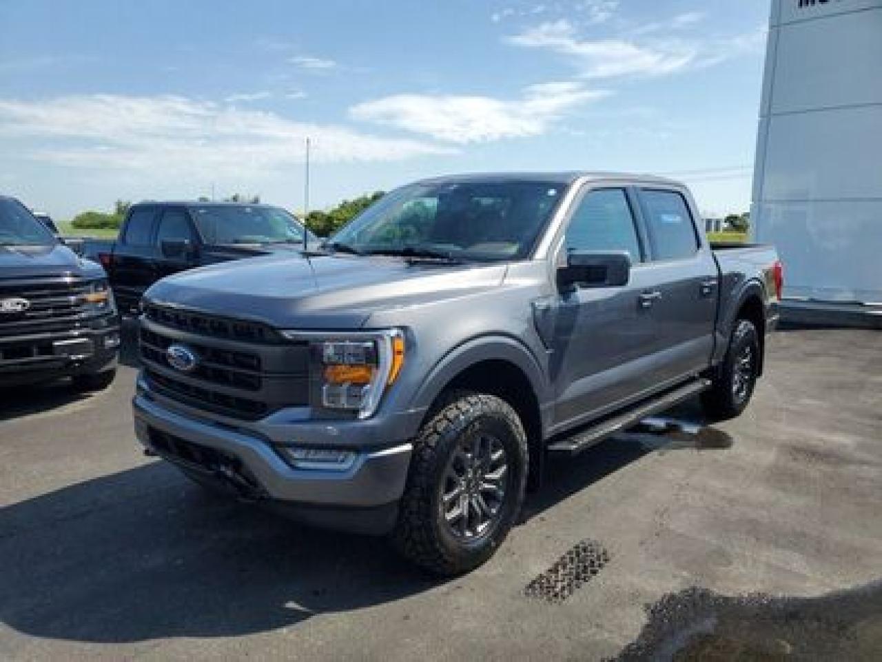 Used 2023 Ford F-150 LARIAT 501A W/TWIN PANEL MOONROOF for sale in Moose Jaw, SK