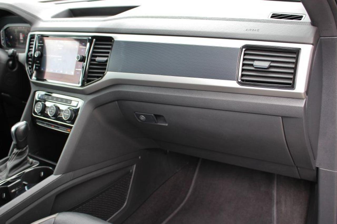 2022 Volkswagen Atlas Highline*AWD*Heated Leather*Moon Roof*CarPlay*Navi - Photo #12