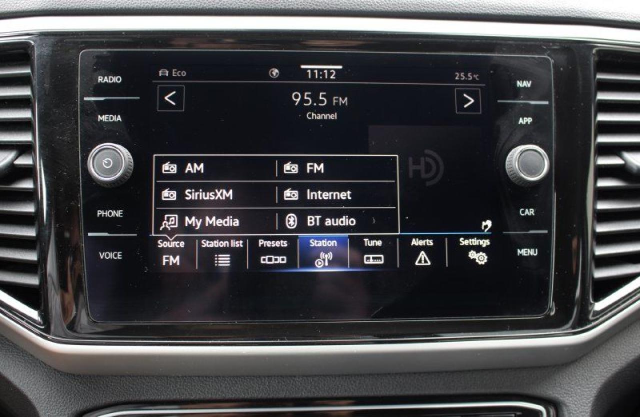 2022 Volkswagen Atlas Highline*AWD*Heated Leather*Moon Roof*CarPlay*Navi - Photo #22