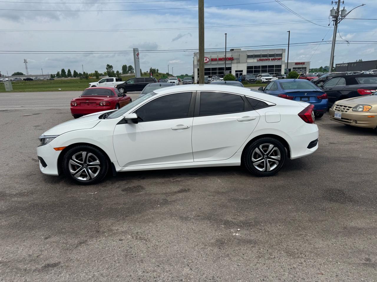 2017 Honda Civic LX, ONLY 120KMS, WELL MAINTAINED, CERTIFIED - Photo #2