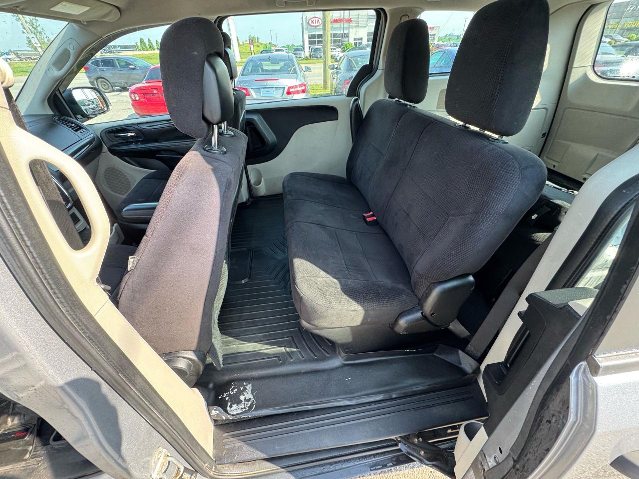2014 Dodge Grand Caravan AS IS, SE, RUNS GOOD, WELL SERVICED - Photo #16