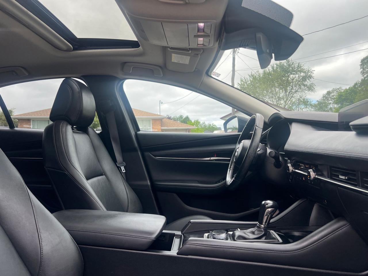 2019 Mazda MAZDA3 GS - Photo #8