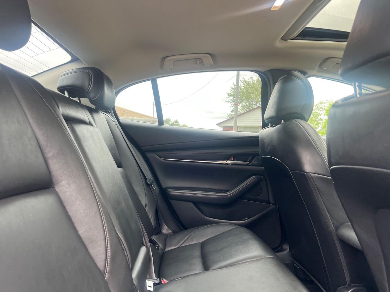 2019 Mazda MAZDA3 GS - Photo #7