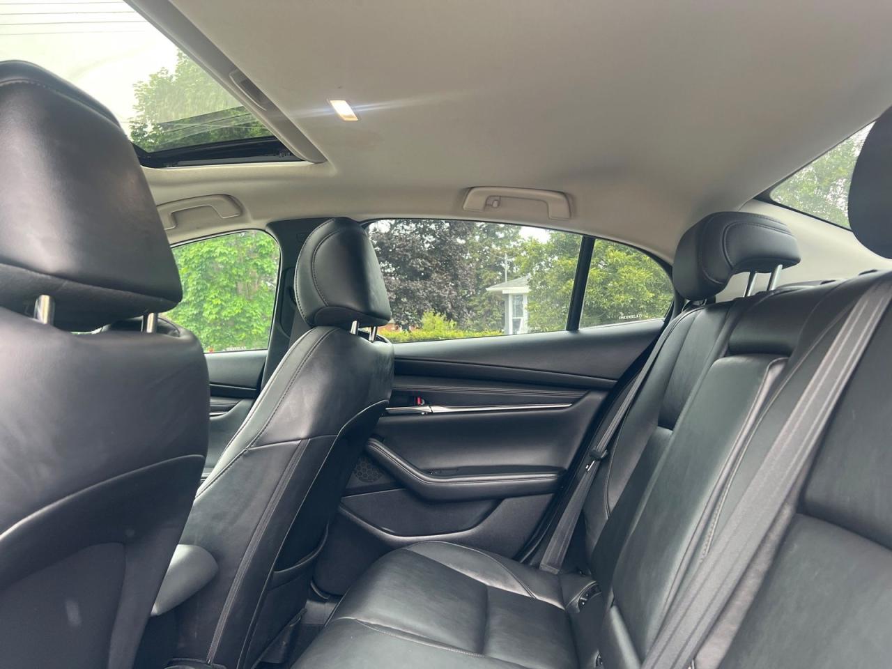 2019 Mazda MAZDA3 GS - Photo #10