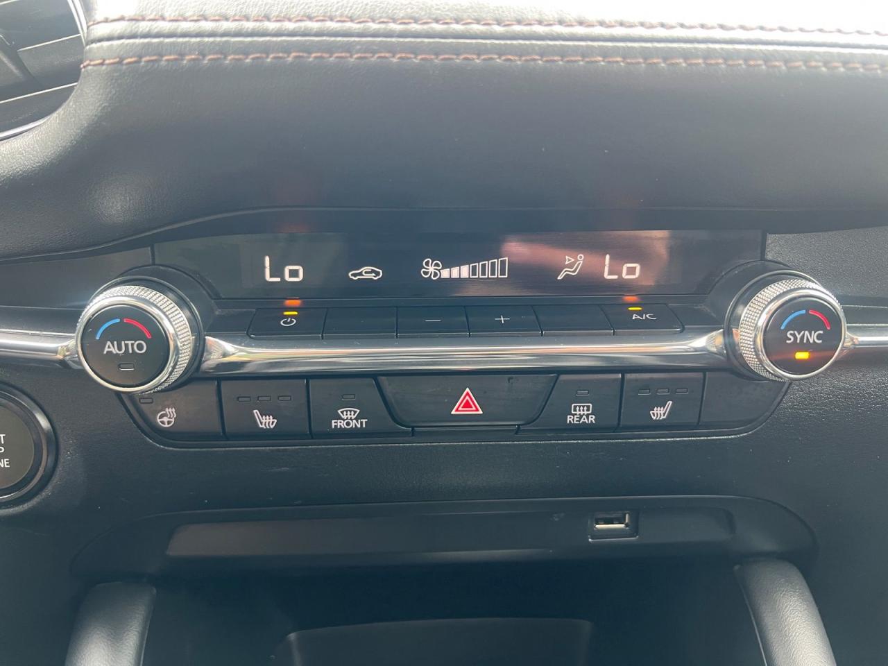 2019 Mazda MAZDA3 GS - Photo #17