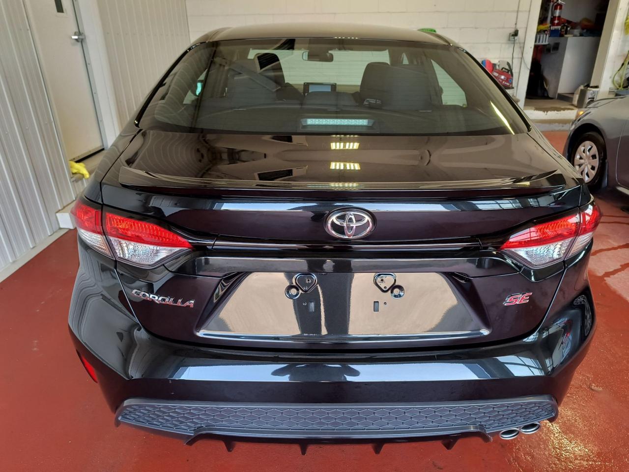 2022 Toyota Corolla SE Photo4