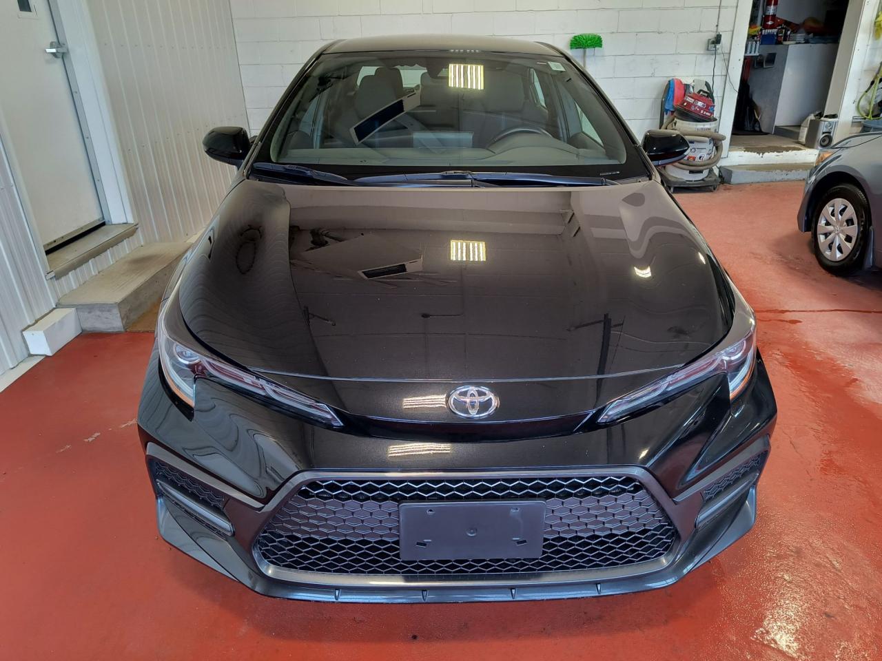 2022 Toyota Corolla SE Photo2