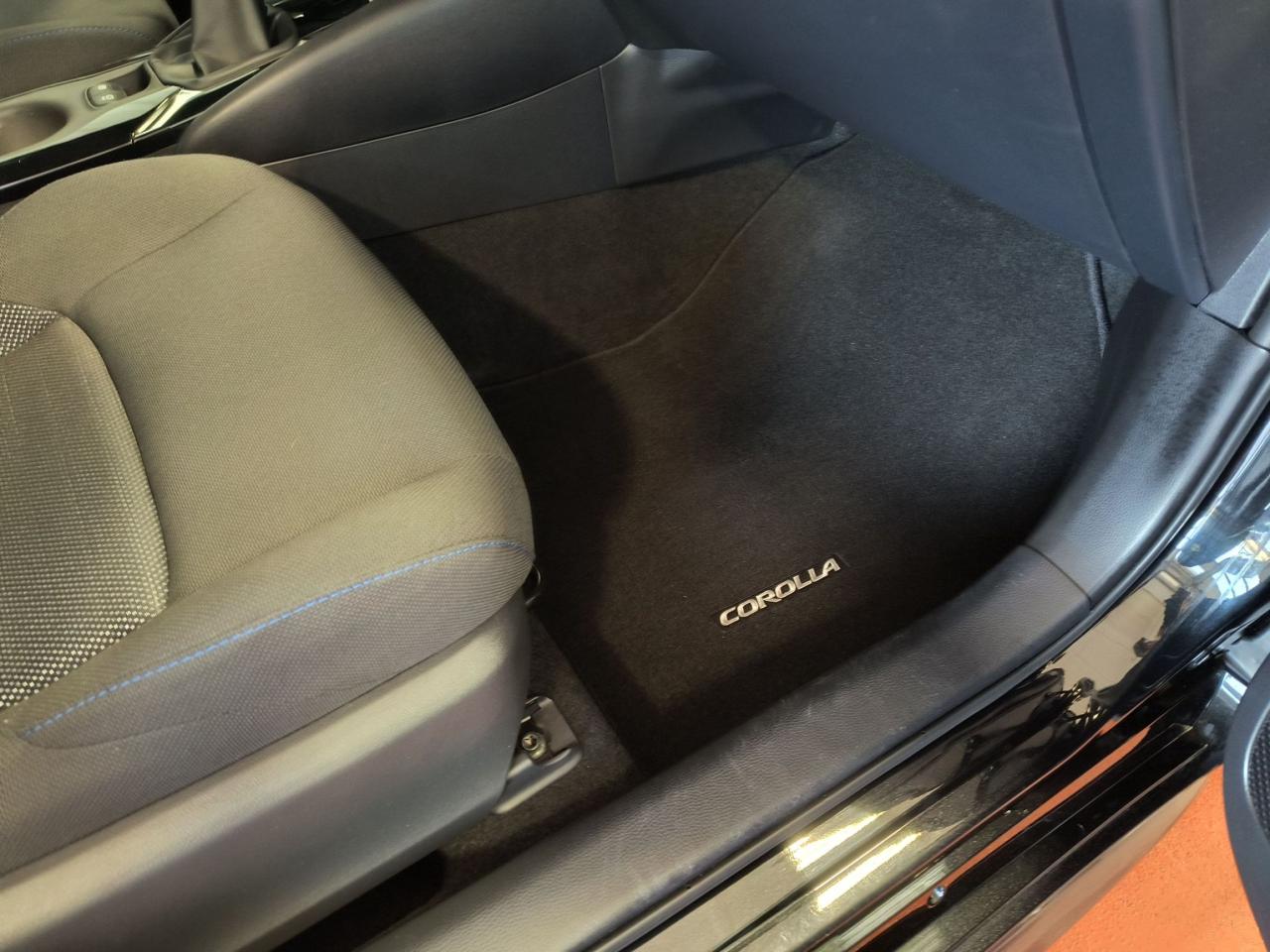 2022 Toyota Corolla SE Photo