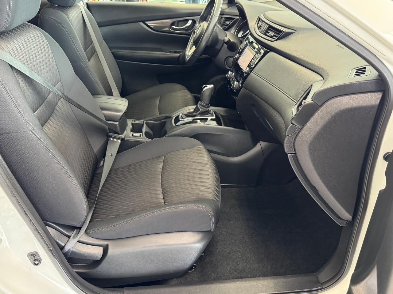 2017 Nissan Rogue AWD SV+New Tires+Brakes+Roof+PWR Gate+CLEAN CARFAX - Photo #22