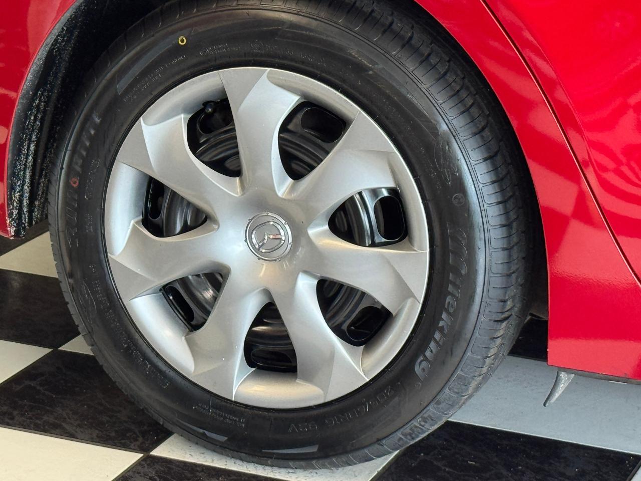 2017 Mazda MAZDA3 GX+New Tires+Heated Seats+A/C+Camera - Photo #45