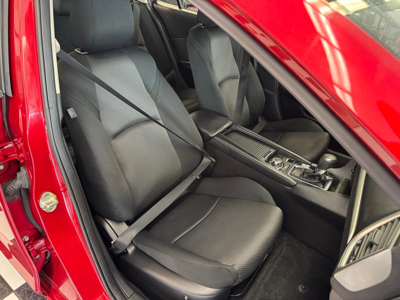 2017 Mazda MAZDA3 GX+New Tires+Heated Seats+A/C+Camera Photo22