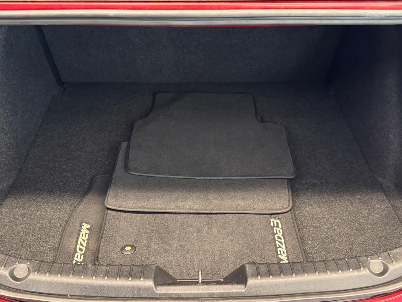 2017 Mazda MAZDA3 GX+New Tires+Heated Seats+A/C+Camera Photo25