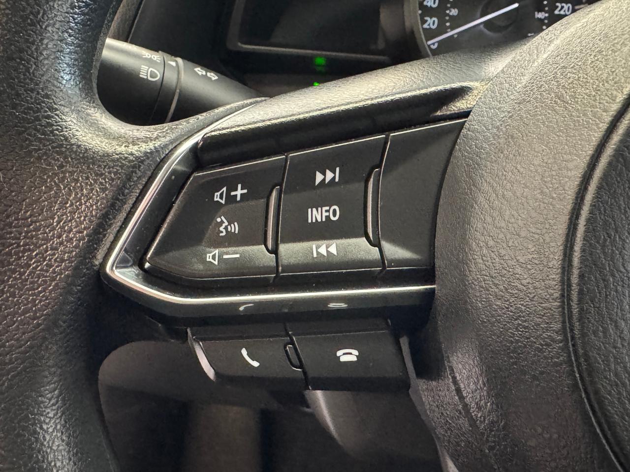 2017 Mazda MAZDA3 GX+New Tires+Heated Seats+A/C+Camera - Photo #39