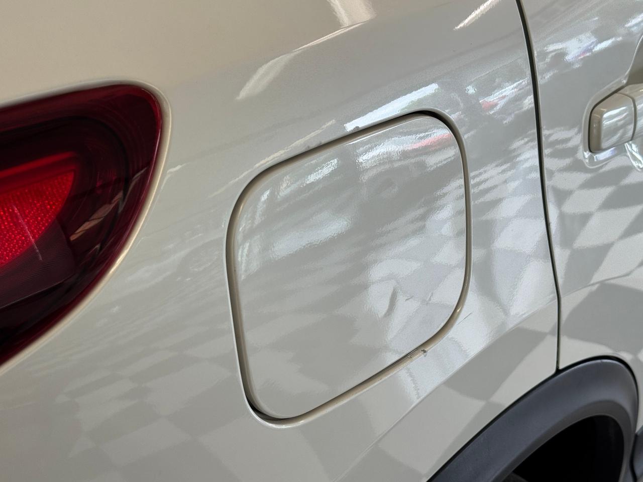 2018 Nissan Qashqai S+Camera+Heated Seats+A/C+CLEAN CARFAX - Photo #60
