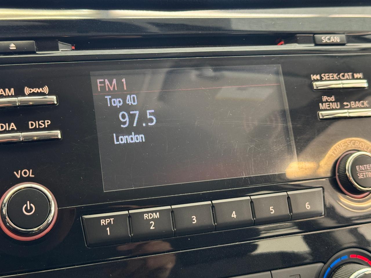 2018 Nissan Qashqai S+Camera+Heated Seats+A/C+CLEAN CARFAX Photo27