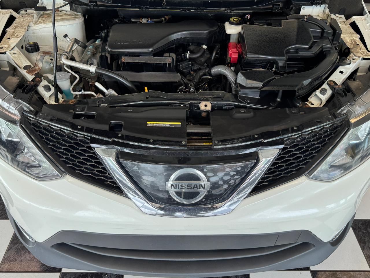 2018 Nissan Qashqai S+Camera+Heated Seats+A/C+CLEAN CARFAX Photo10