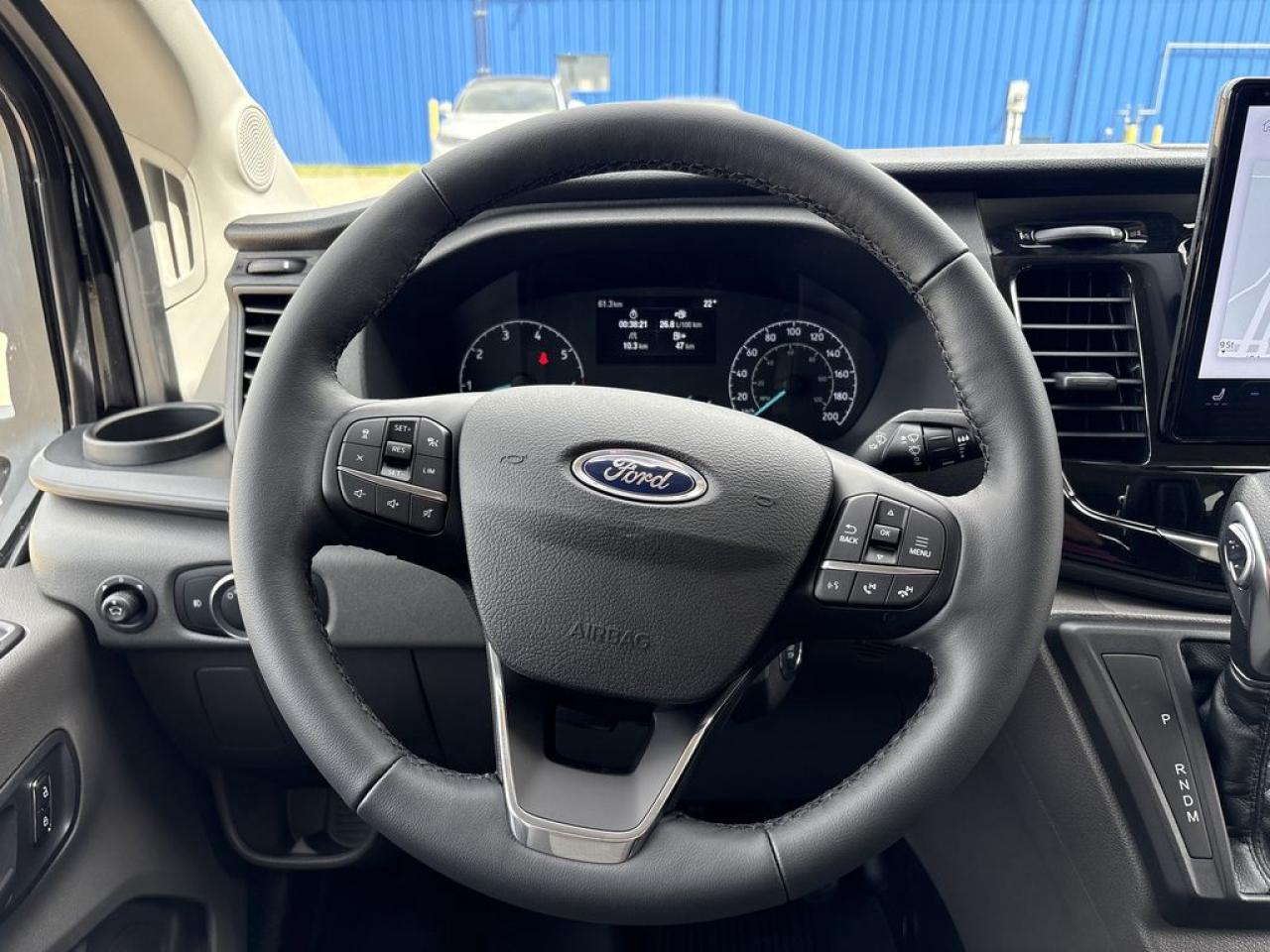 2025 Ford Transit Passenger Wagon XLT 302A Photo5
