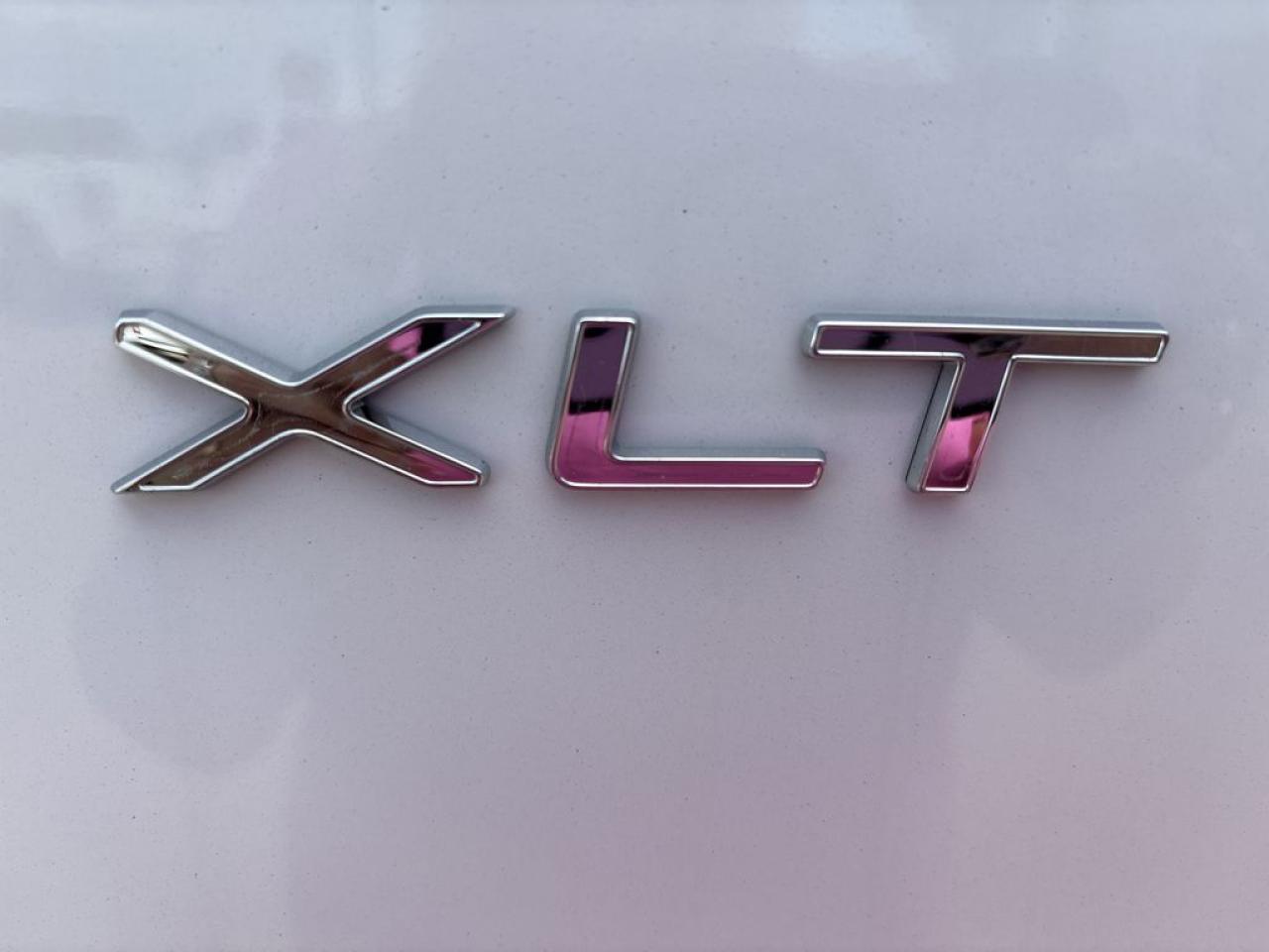 2025 Ford Transit Passenger Wagon XLT 302A Photo5